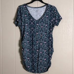 Long floral maternity v-neck top